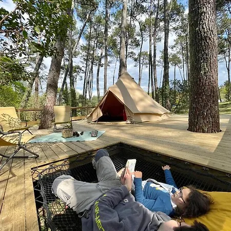 Luxury tent Tente Indiana Pins - La Teouleyre Saint-Julien-en-Born