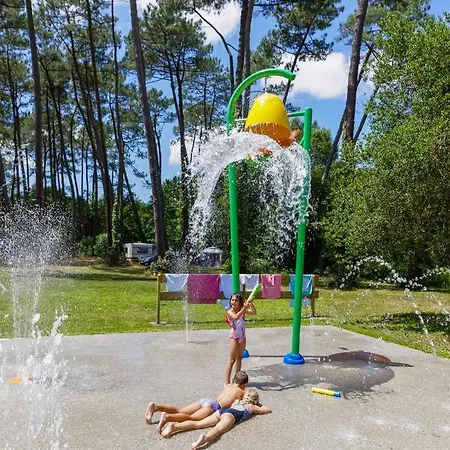 אוהל מפואר Tente Indiana Pins - La Teouleyre סן-ז'וליין-אן-בורן